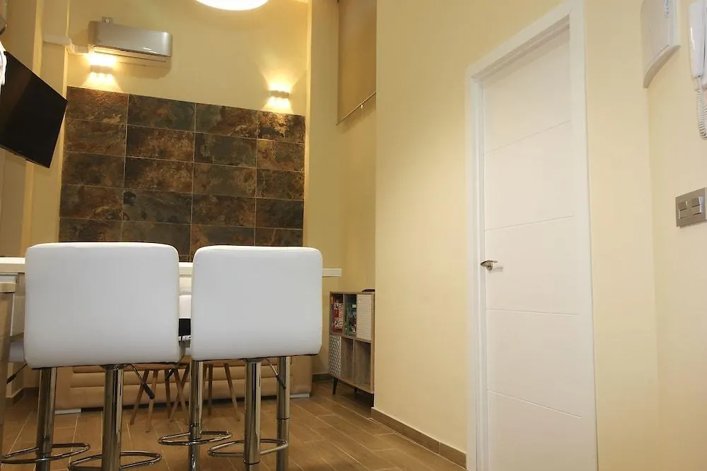 Deluxe Apartment In La Giralda Sewilla